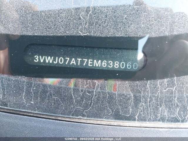 3VWJ07AT7EM638060 Volkswagen Beetle