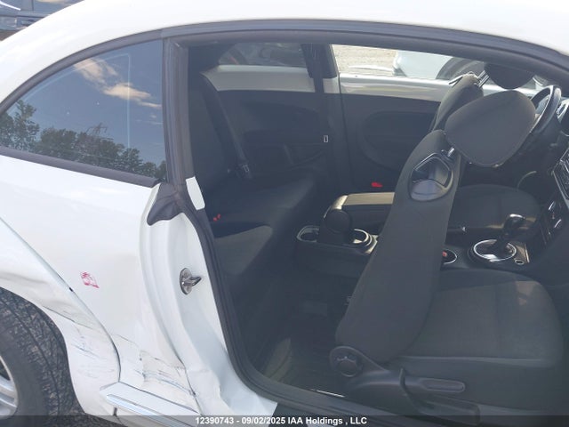 3VWJ07AT7EM638060 Volkswagen Beetle