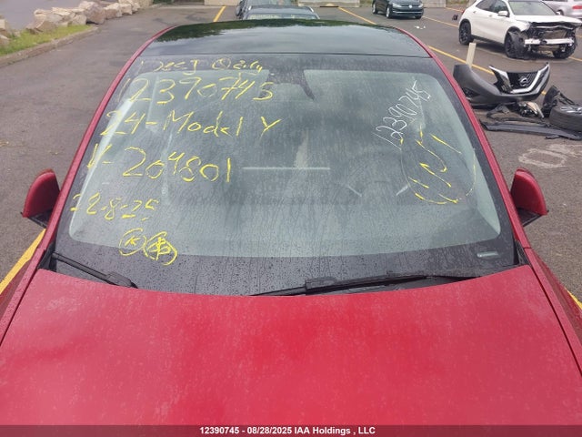 Tesla Model Y 2024 7SAYGDEE6RF204801 Image 17