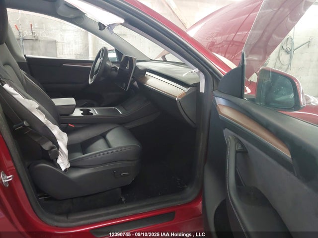 Tesla Model Y 2024 7SAYGDEE6RF204801 Image 5