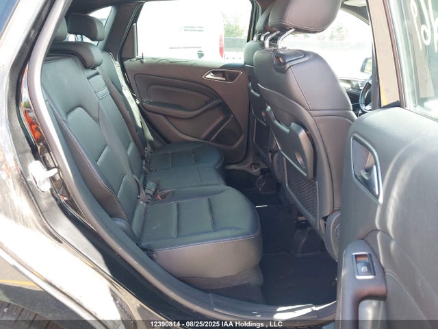 WDDMH4GB9GJ389269 Mercedes-Benz B-Class