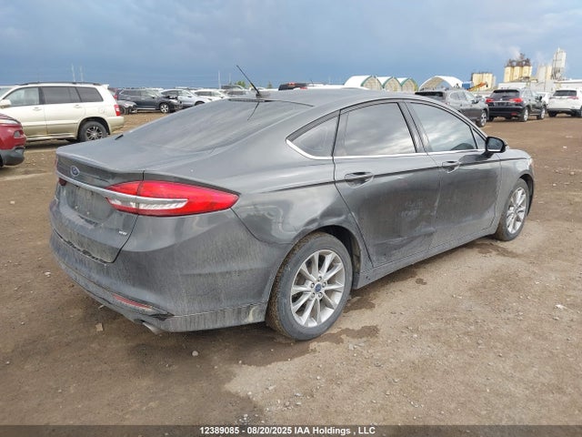 3FA6P0H76HR261318 Ford 2017