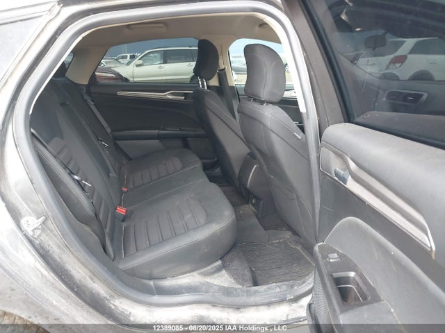 3FA6P0H76HR261318 Ford 2017