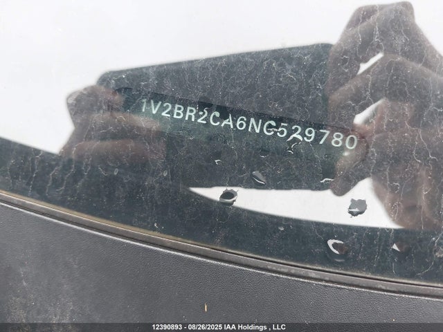 Volkswagen fsi 2022 1V2BR2CA6NC529780 Image 19