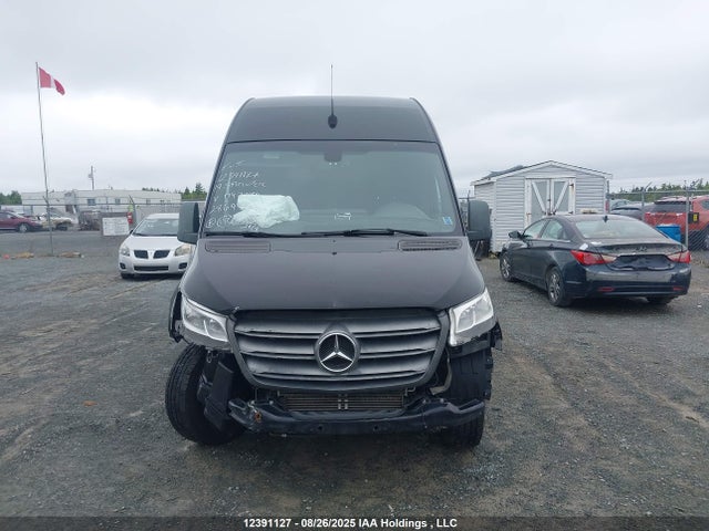 WD3BF1CD1KP097130 Mercedes-Benz om 642 with brake assist