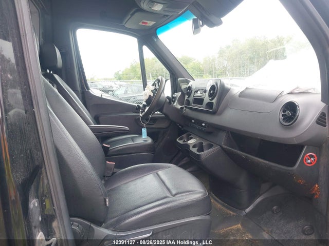 WD3BF1CD1KP097130 Mercedes-Benz om 642 with brake assist