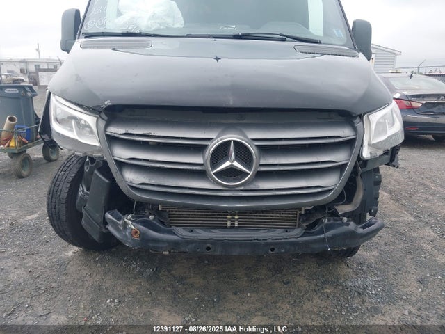 WD3BF1CD1KP097130 Mercedes-Benz om 642 with brake assist