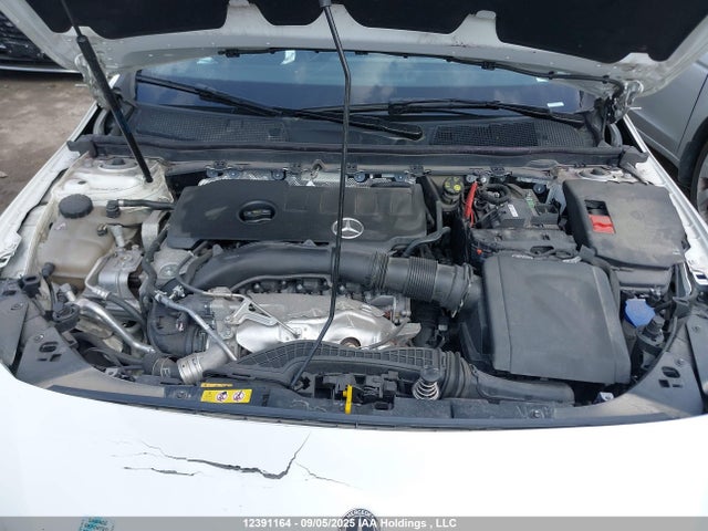 W1K5J4HB8PN389084 Mercedes-Benz m260