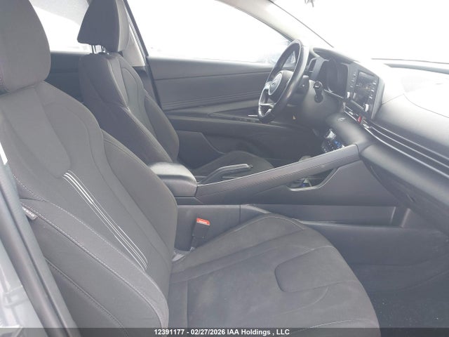 KMHLM4AG8NU334857 Hyundai Elantra Preferred Ivt With Sun And Tech Package