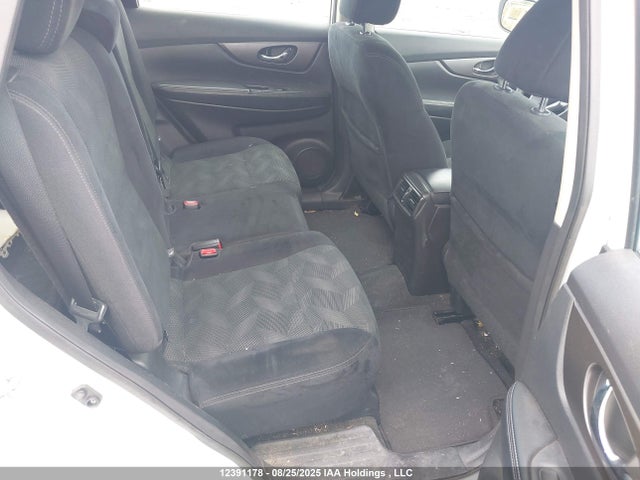Nissan Rogue 2016 5N1AT2MT1GC735568 Image 8