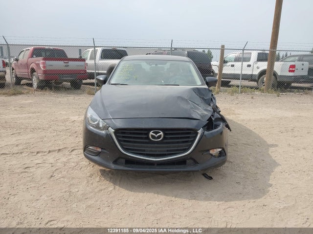 JM1BN1U71H1116823 Mazda pe