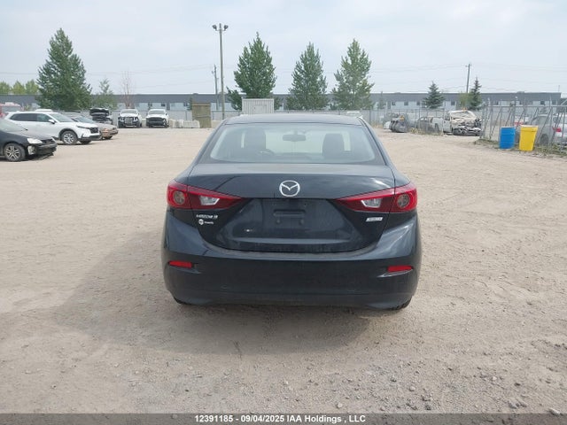 JM1BN1U71H1116823 Mazda pe