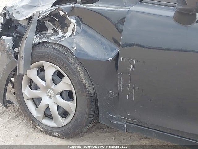 JM1BN1U71H1116823 Mazda pe