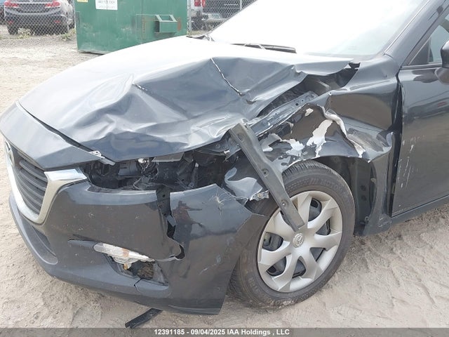 JM1BN1U71H1116823 Mazda pe