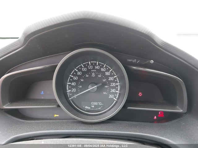 JM1BN1U71H1116823 Mazda pe