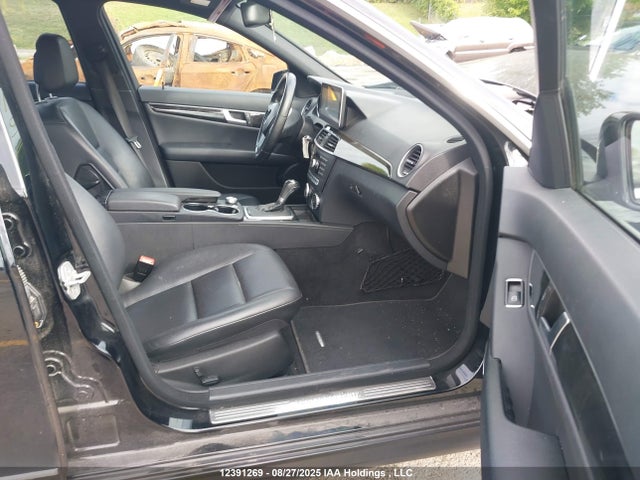 WDDGF8AB9EG217157 Mercedes-Benz C-Class