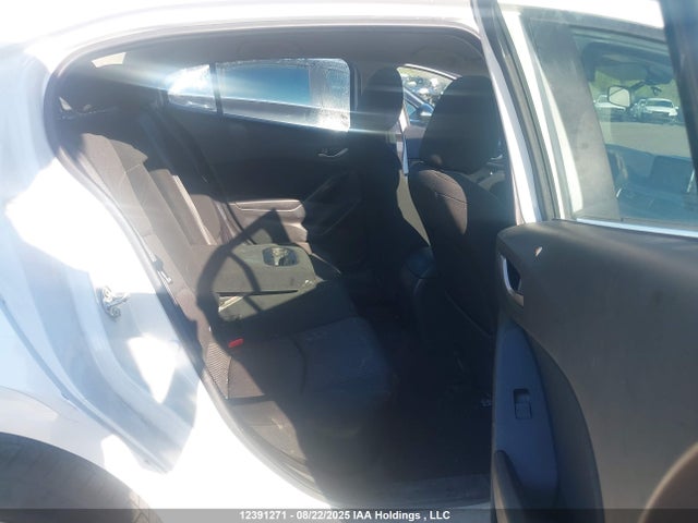 JM1BM1V70E1153908 Mazda pe