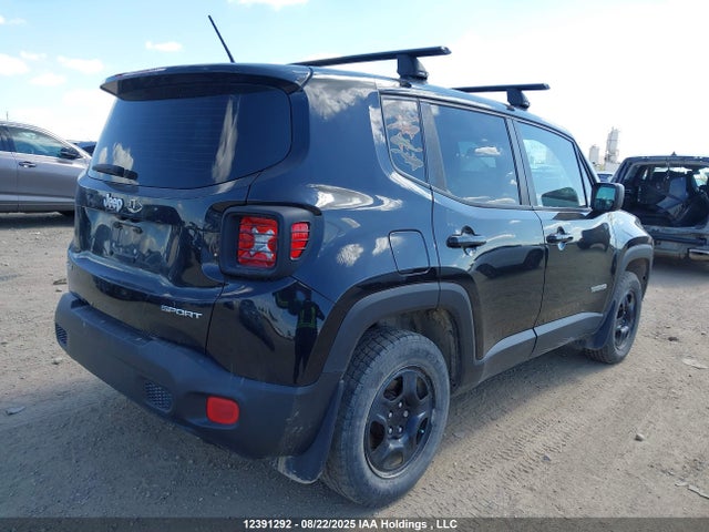 ZACCJBAT2GPE10589 Jeep 2016