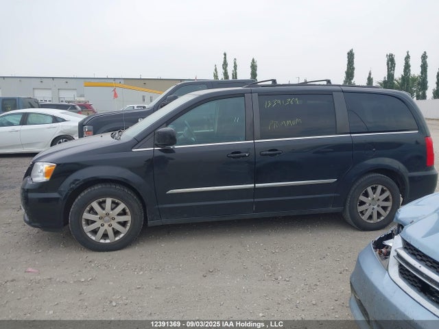 2C4RC1BG4FR720964 Chrysler Town and Country