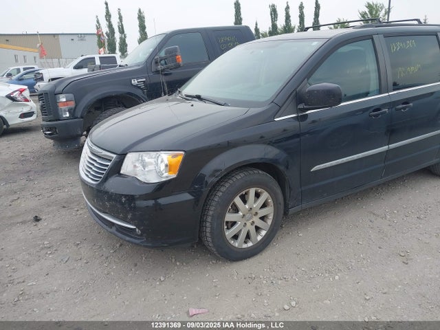 2C4RC1BG4FR720964 Chrysler Town and Country
