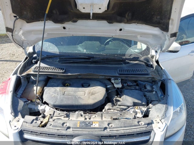 1FMCU9G92FUA96057 Ford 2015