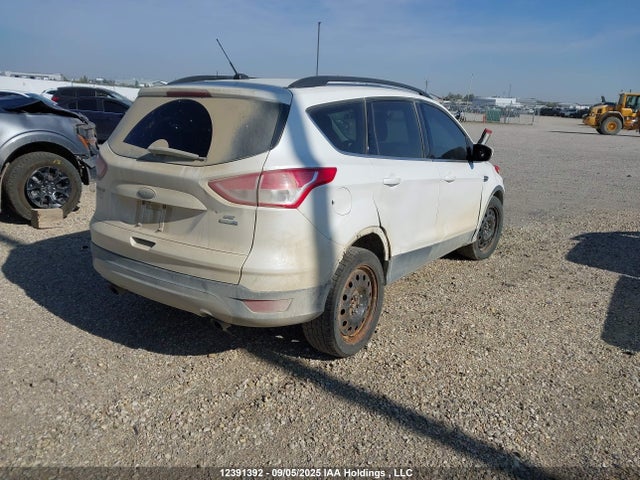 1FMCU9G92FUA96057 Ford 2015
