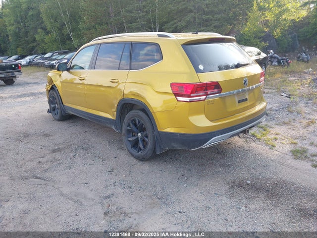 Volkswagen fsi 2018 1V2HR2CA6JC506648 Image 3