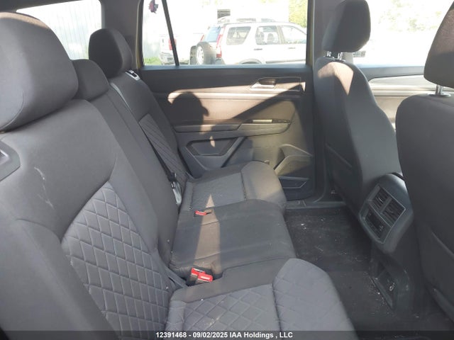 Volkswagen fsi 2018 1V2HR2CA6JC506648 Image 8
