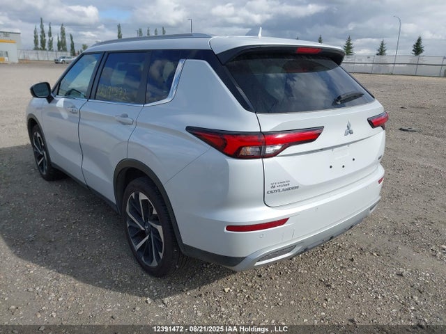 JA4J4UA85PZ613798 Mitsubishi Outlander