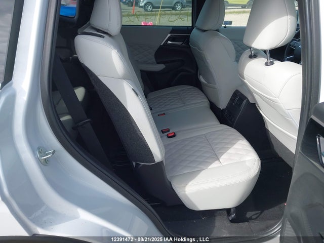 JA4J4UA85PZ613798 Mitsubishi Outlander