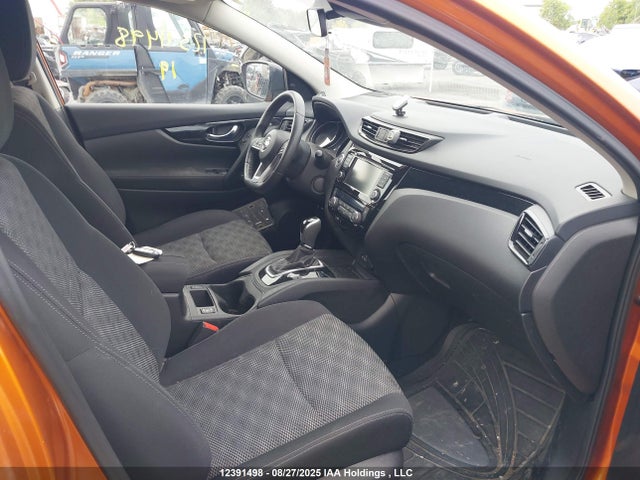 JN1BJ1CR4KW328479 Nissan 2019