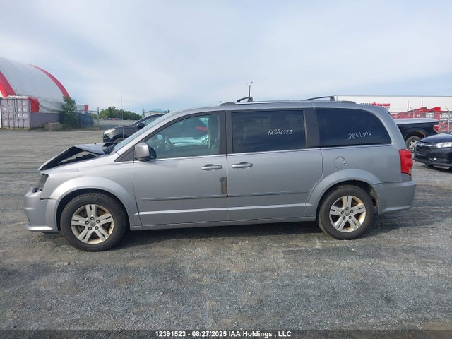 2C4RDGDG3GR209082 Dodge Grand Caravan