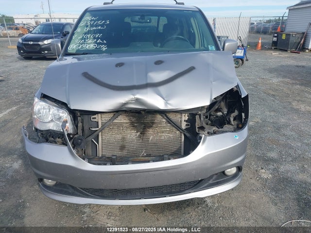 2C4RDGDG3GR209082 Dodge Grand Caravan