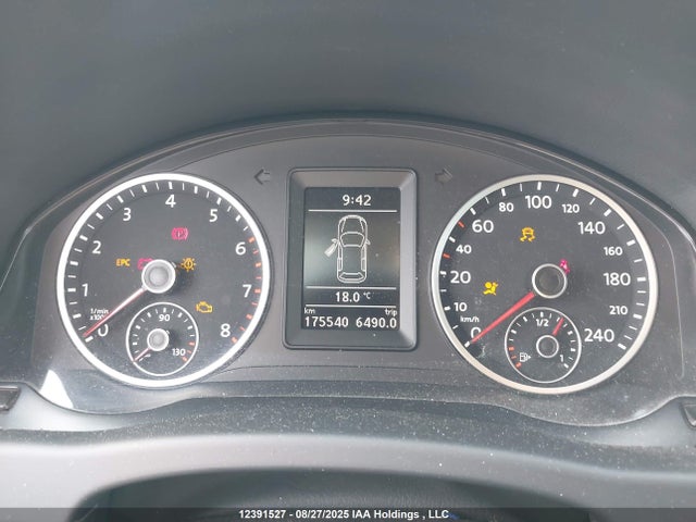 WVGKV7AX7FW570111 Volkswagen Tiguan