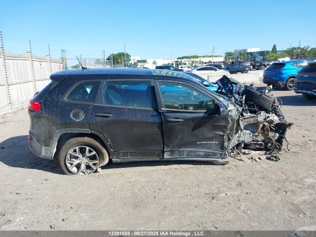 1C4PJMABXFW533451 Jeep Cherokee