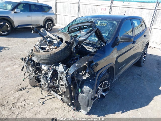 1C4PJMABXFW533451 Jeep Cherokee