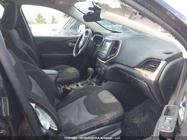 1C4PJMABXFW533451 Jeep Cherokee