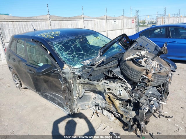 1C4PJMABXFW533451 Jeep Cherokee