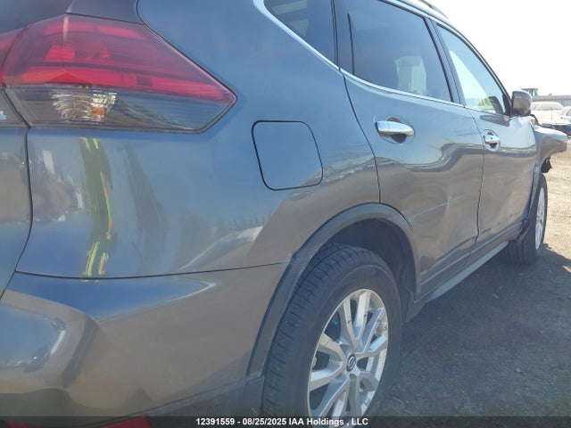 5N1AT2MV8HC843611 Nissan Rogue