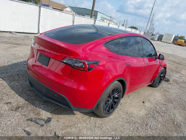 7SAYGDEF9PF664914 Tesla Model Y