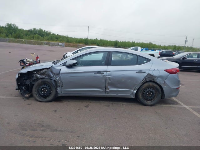 Hyundai Elantra 2017 5NPD74LF9HH117238 Image 15
