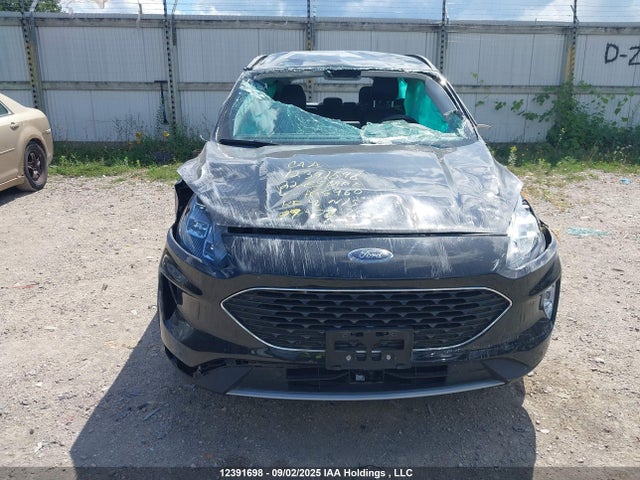 1FMCU9J9XNUA55960 Ford gtdi 240ps