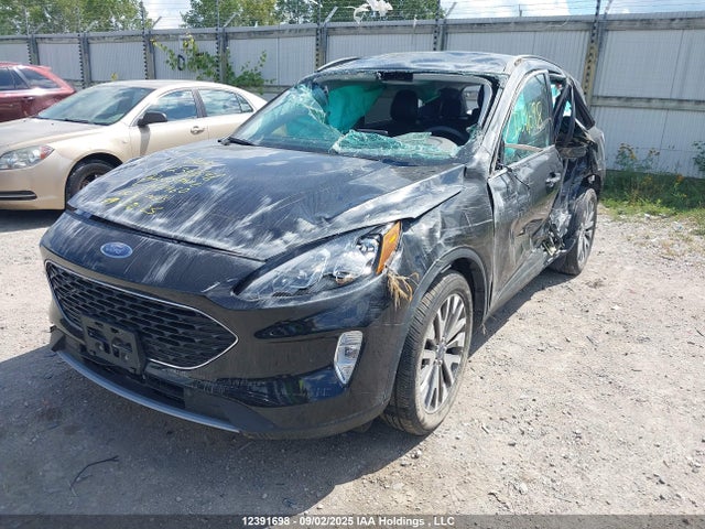 1FMCU9J9XNUA55960 Ford gtdi 240ps