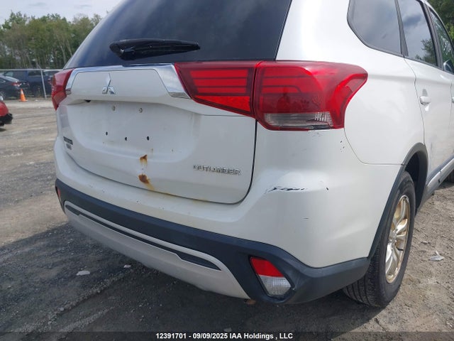 JA4AZ2A32KZ604222 Mitsubishi Outlander Es