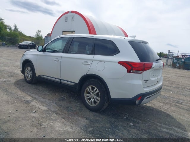 JA4AZ2A32KZ604222 Mitsubishi Outlander Es
