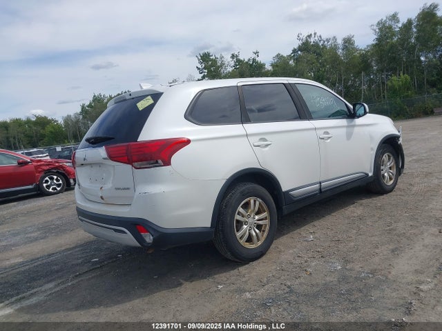 JA4AZ2A32KZ604222 Mitsubishi Outlander Es
