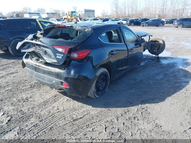 3MZBM1L75FM209989 Mazda pe