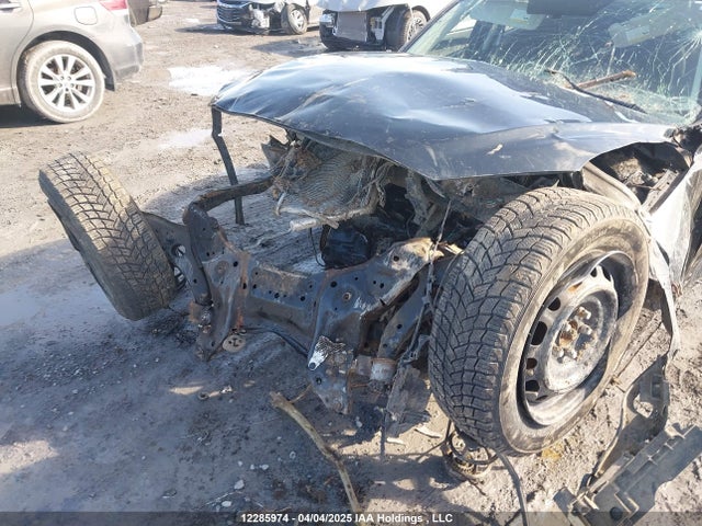 3MZBM1L75FM209989 Mazda pe