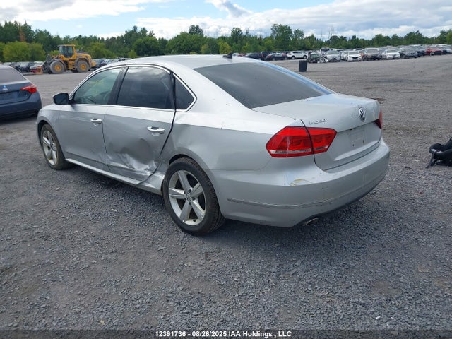 1VWBV7A36FC026425 Volkswagen Passat
