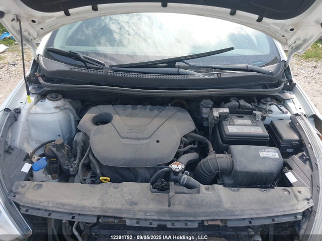 KMHCT5AEXHU352658 Hyundai 2017